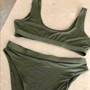 Dippin Daisy’s Bikini size L- BRAND NEW